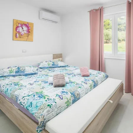 3 Bedroom Gorgeous In *