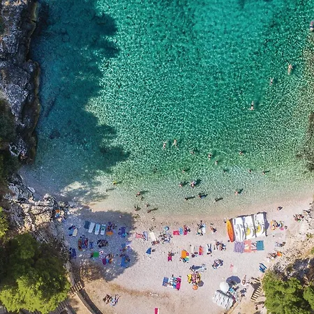 3 Bedroom Gorgeous In *