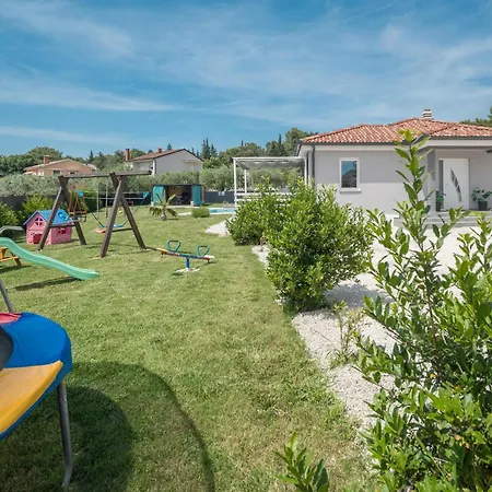 3 Bedroom Gorgeous In *