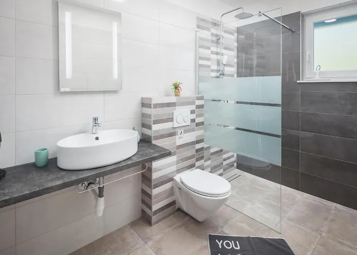 3 Bedroom Gorgeous In Casa de Férias *