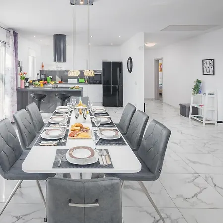 Casa vacanze 3 Bedroom Gorgeous In *