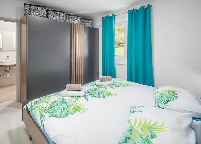 3 Bedroom Gorgeous In Nyaraló