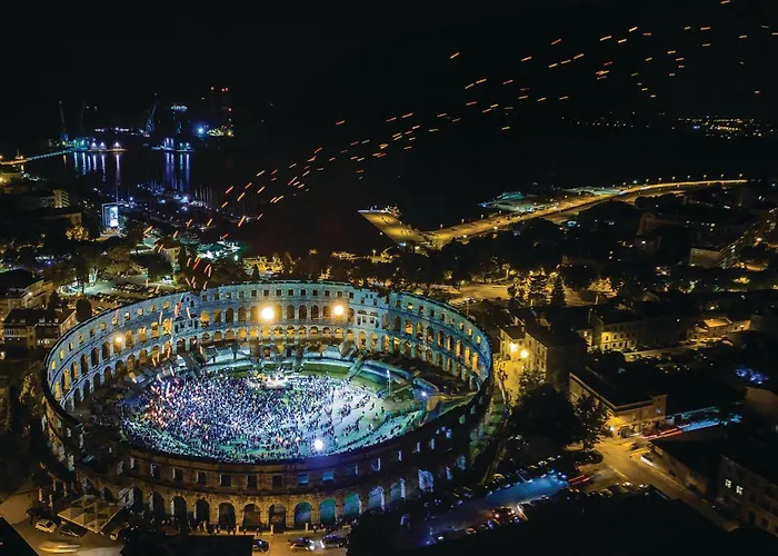 3 Bedroom Gorgeous In Nyaraló Póla