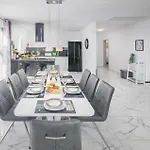 Holiday home Stunning In *