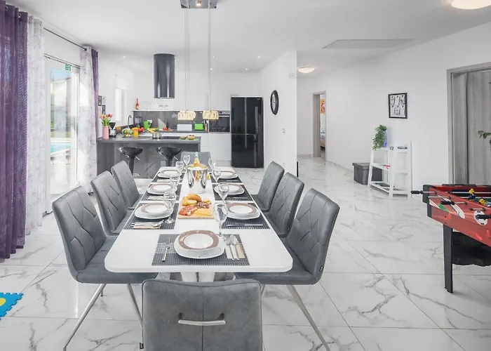 Tatil Evi 3 Bedroom Gorgeous In *
